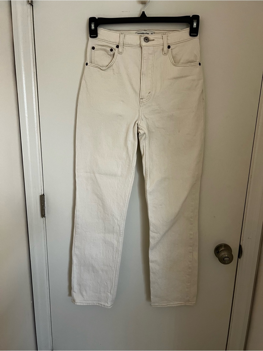 Abercrombie & Fitch The '90s Straight Ultra High Rise Jeans Size 26R/2R